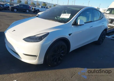 2022 Tesla Model Y Long Range Dual Motor All-Wheel Drive from USA, damaged, VIN 7SAYGAEE3NF558560